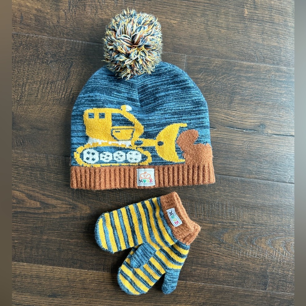 Toddler Winter hat and gloves